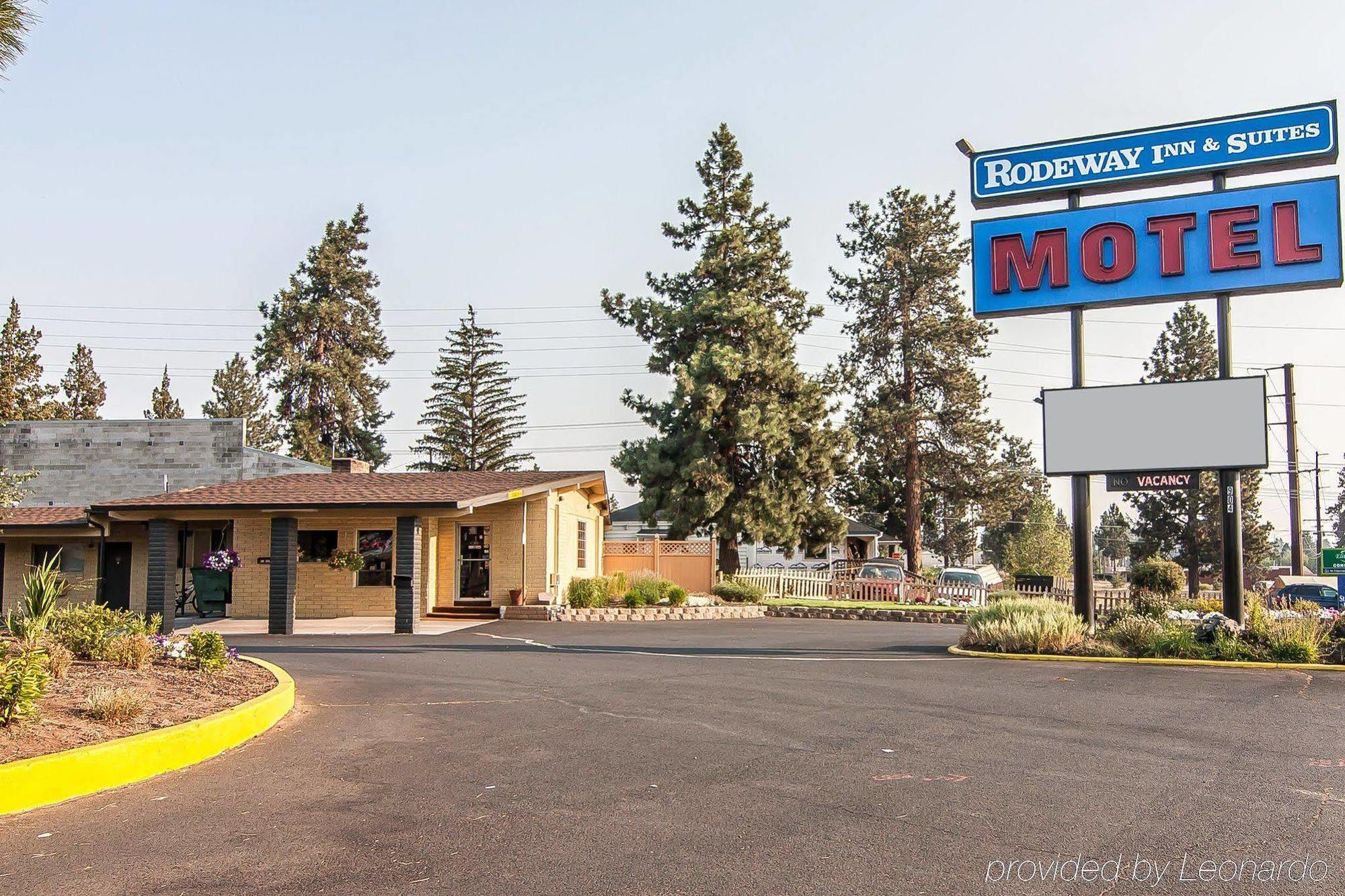 Old Mill & Suites Bend Exterior photo